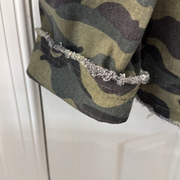 Elan NWOT from Tuckernuck Camo field jacket drawstring waist, unfinished hem - Picture 4 of 4